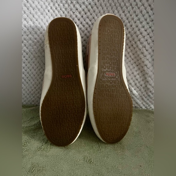 Women’s Sz 10 Taos Peachy Pink Slip On Athletic Shoes - Picture 4 of 4